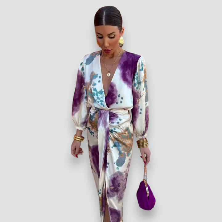 Larissa | Robe élégante avec col en V