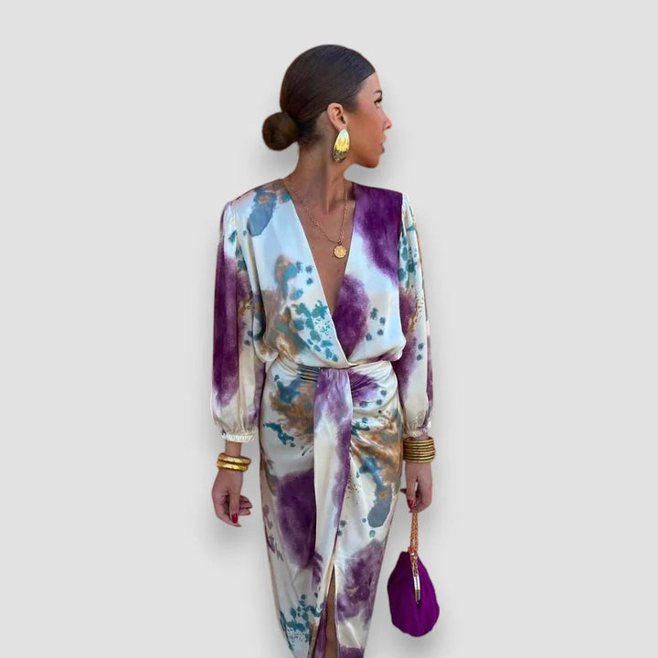 Larissa | Robe élégante avec col en V