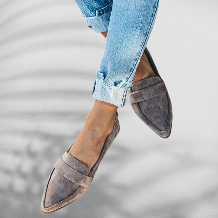 MALINA™ | Mocassins en daim à bout pointu