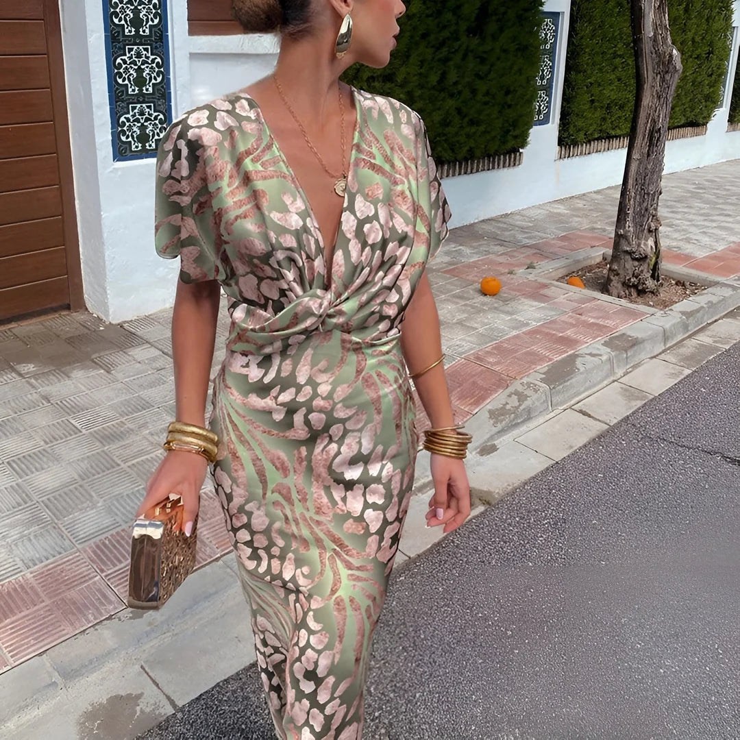 Matilda™ | Robe longue à encolure en V torsadée