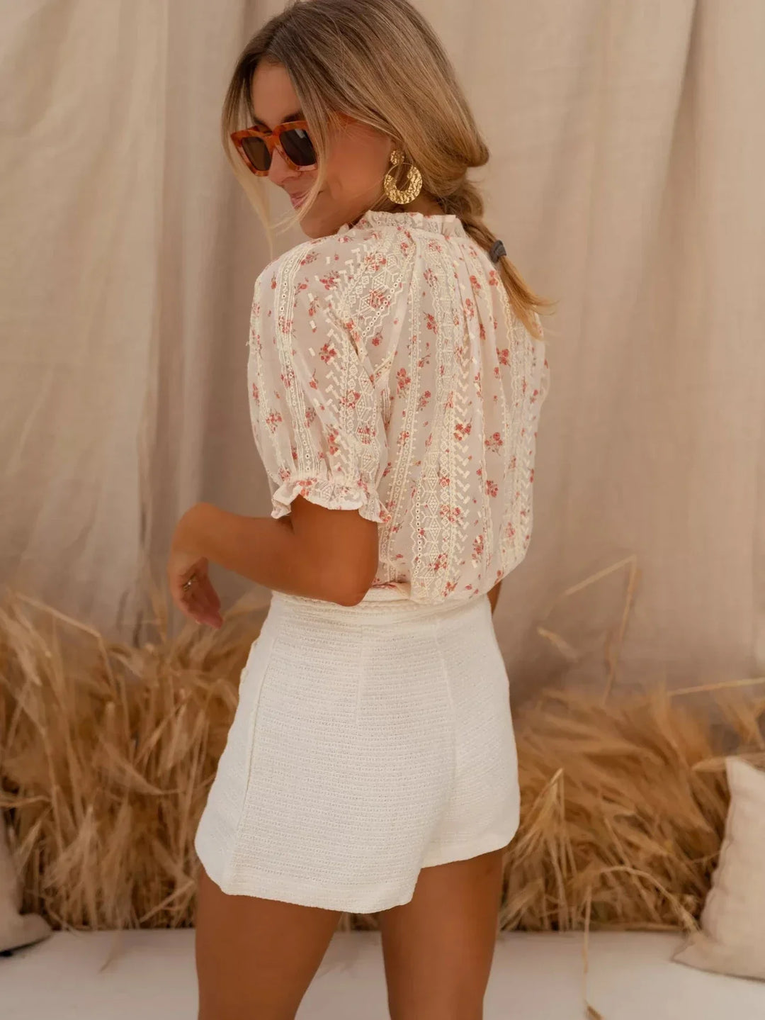 Elina™ — Blouse Fleurie au Charme Estival