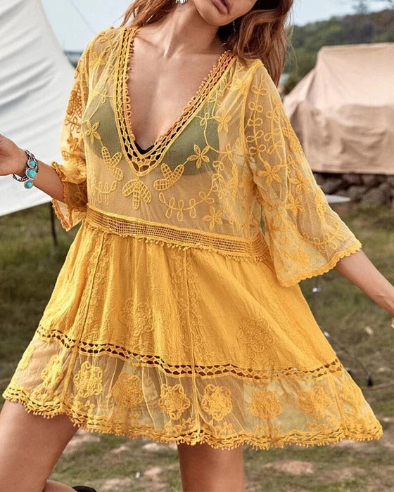 Previous Next  Previous Next Smock V-Neck Brodé En Dentelle